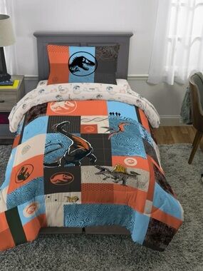 Jurassic World Comforter Set  - Kid's Bedding